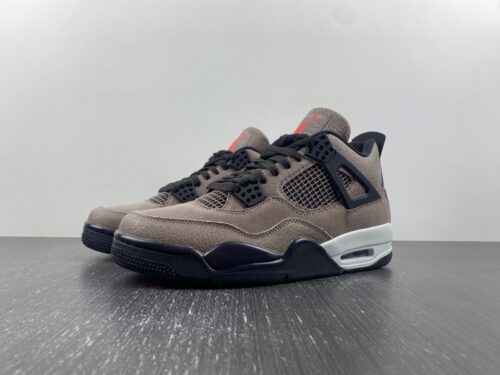 Air Jordan 4 Retro "Taupe Haze"