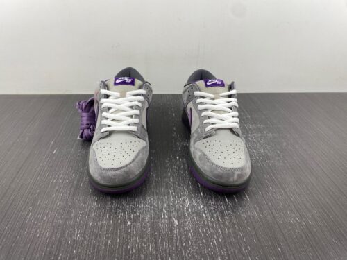 Alternative view of Dunk SB Low Purple Pigeon