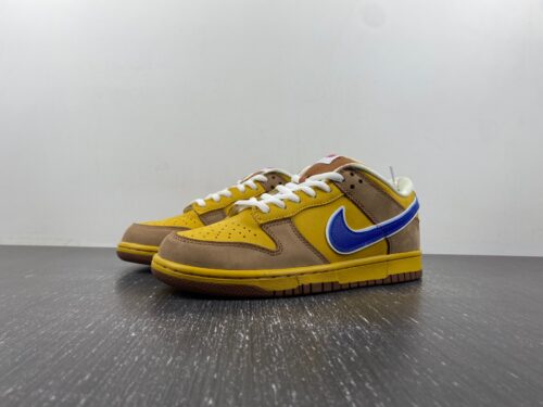 NIKE Dunk Low ” Newcastle Brown Ale ”