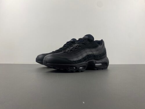 Air Max 95 Essential 'Triple Black'