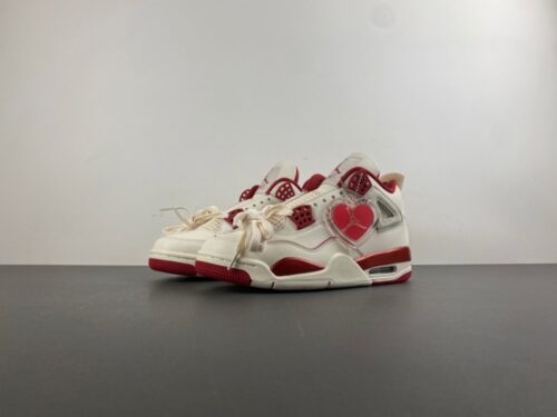 Air Jordan 4 “Valentine’s Day” (W)