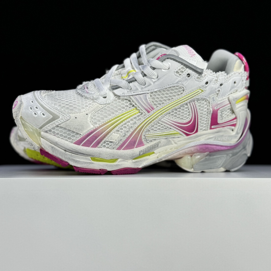 Balenciaga - Image 4