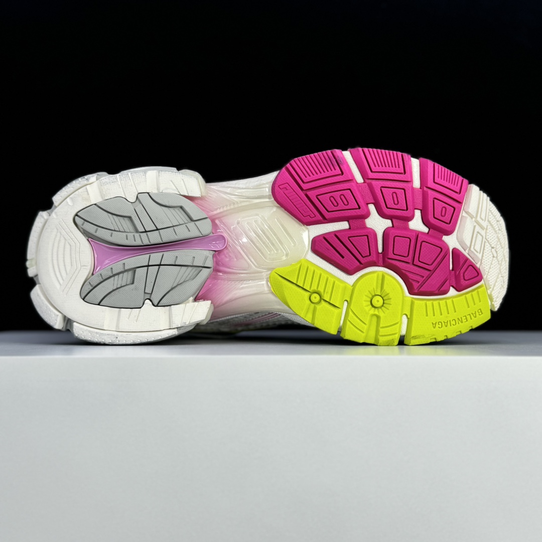 Balenciaga - Image 5