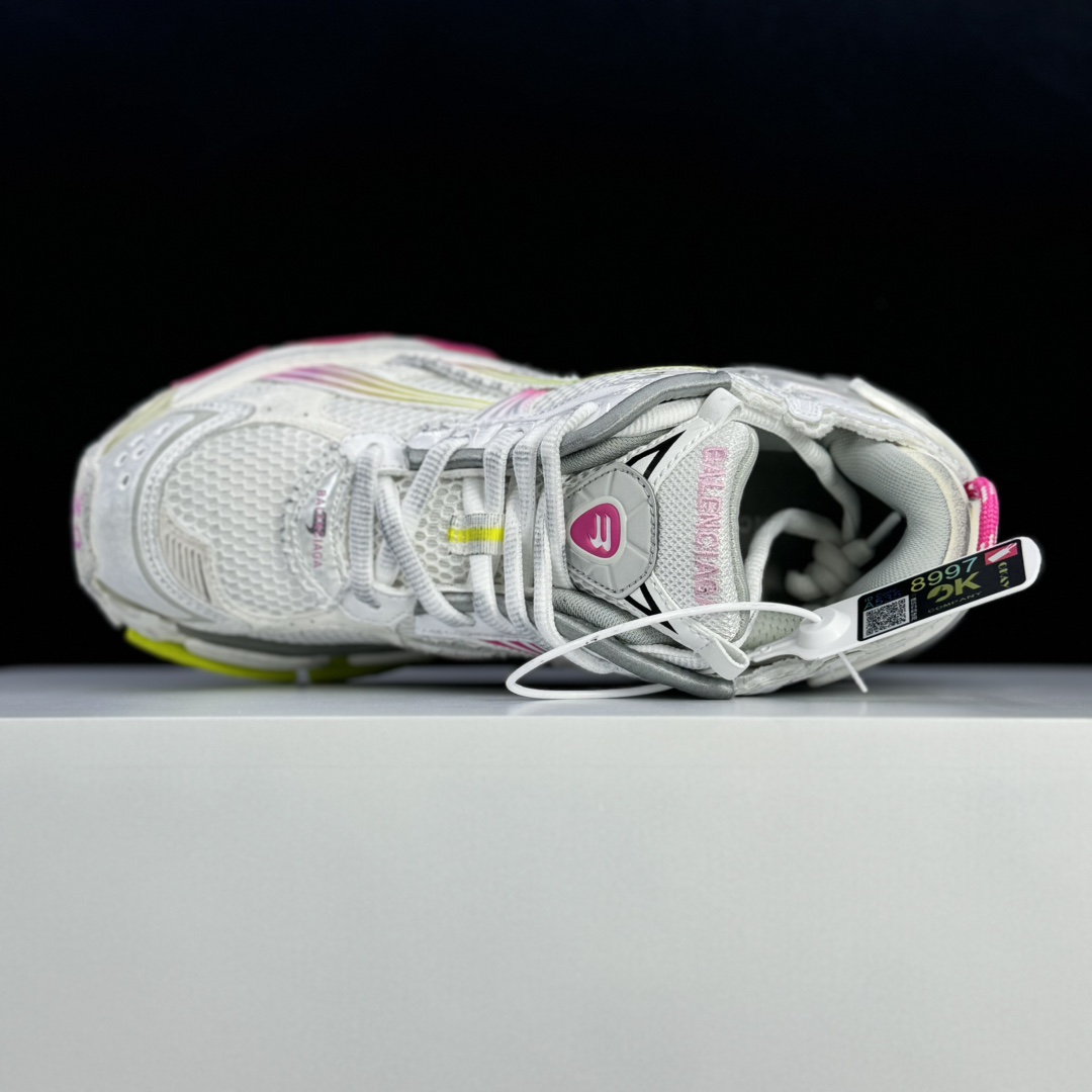 Balenciaga - Image 6