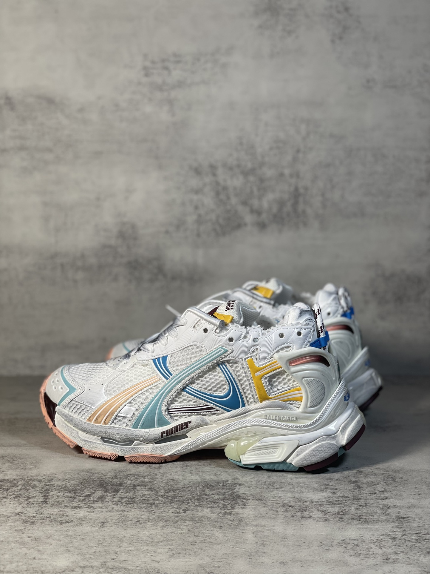 Balenciaga - Image 9