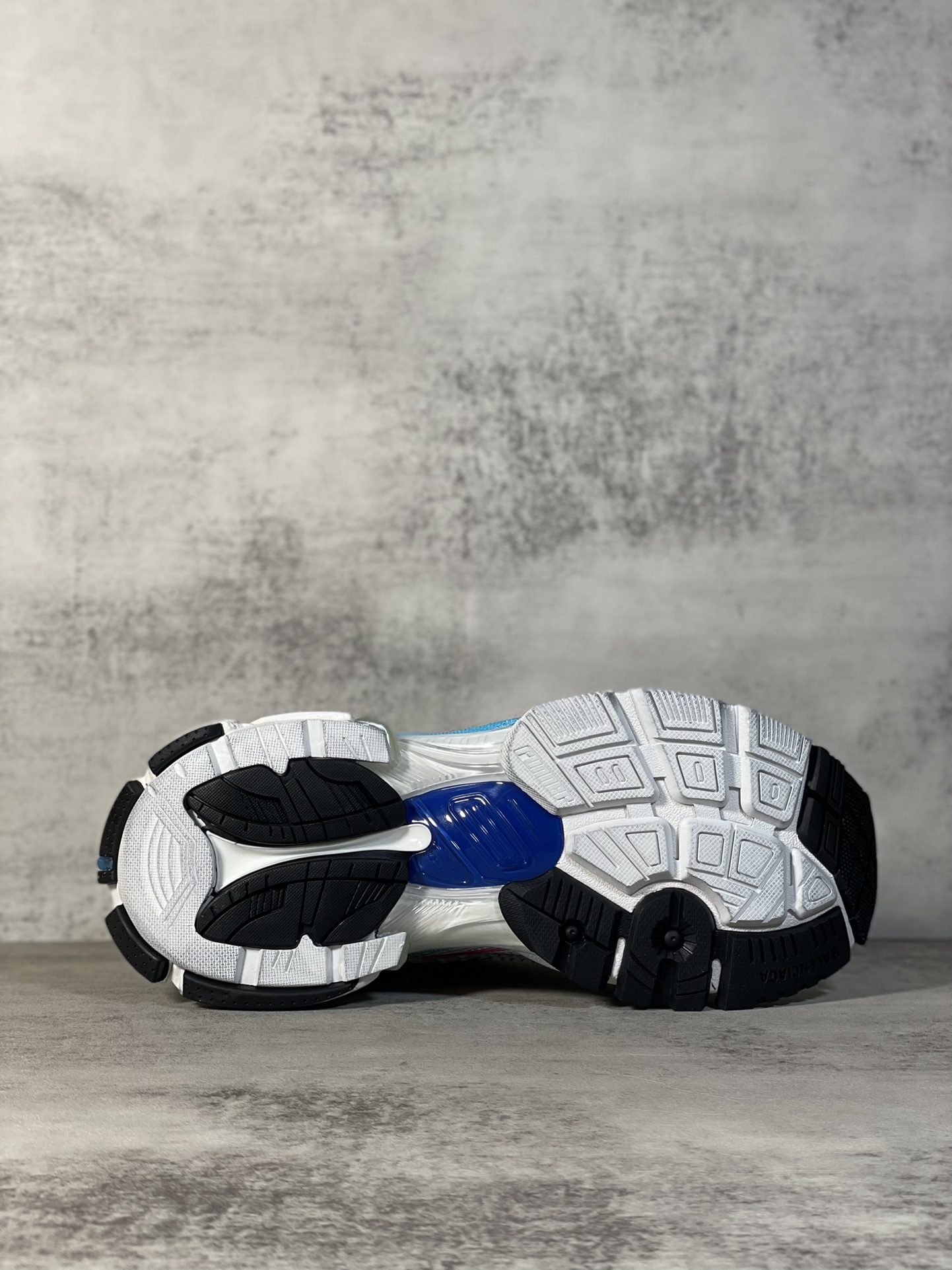 Balenciaga - Image 5