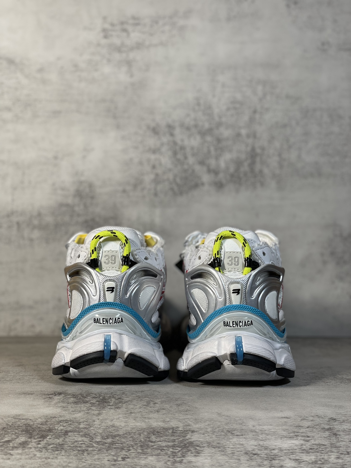 Balenciaga - Image 7