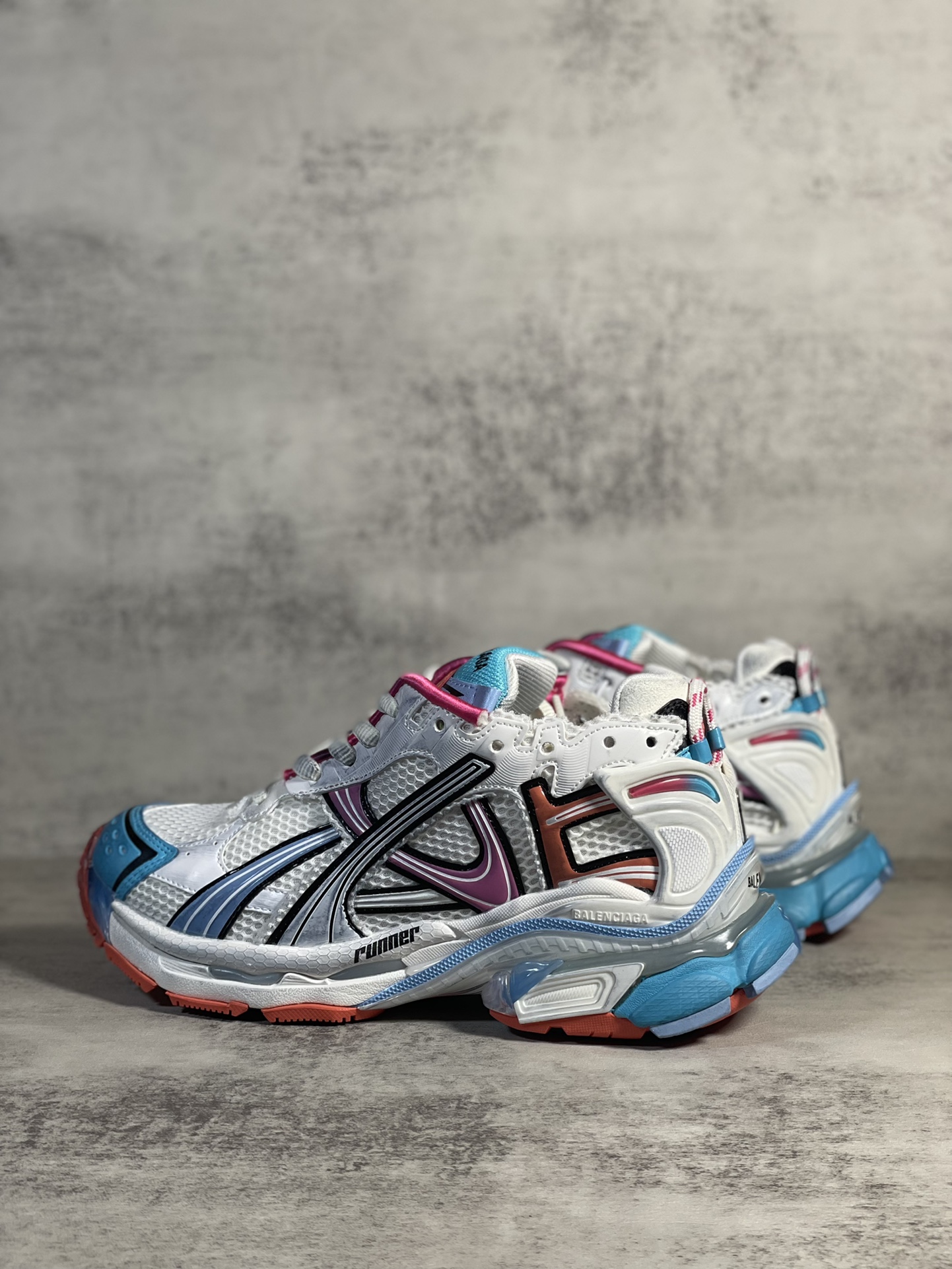 Balenciaga - Image 9