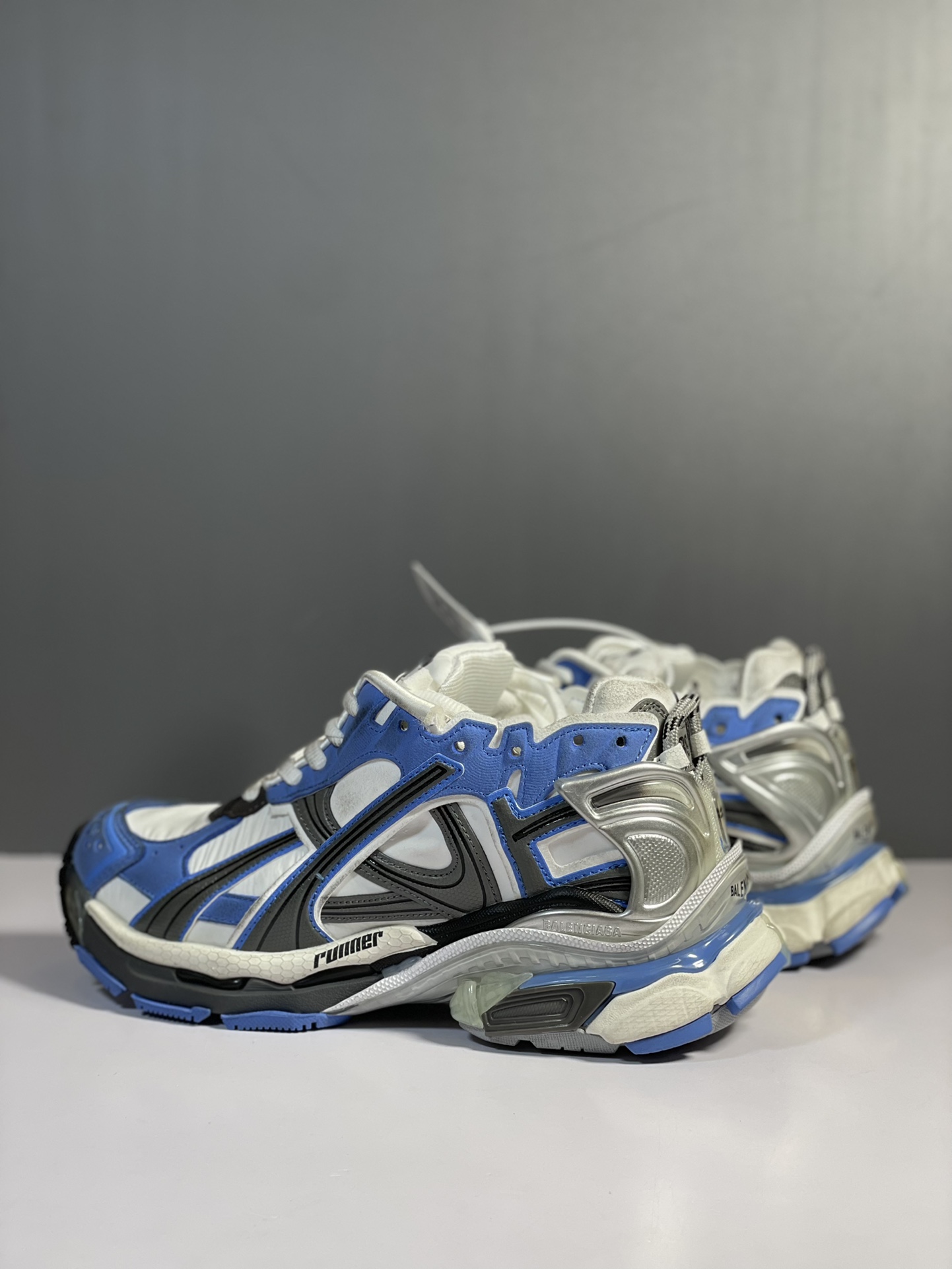 Balenciaga - Image 9