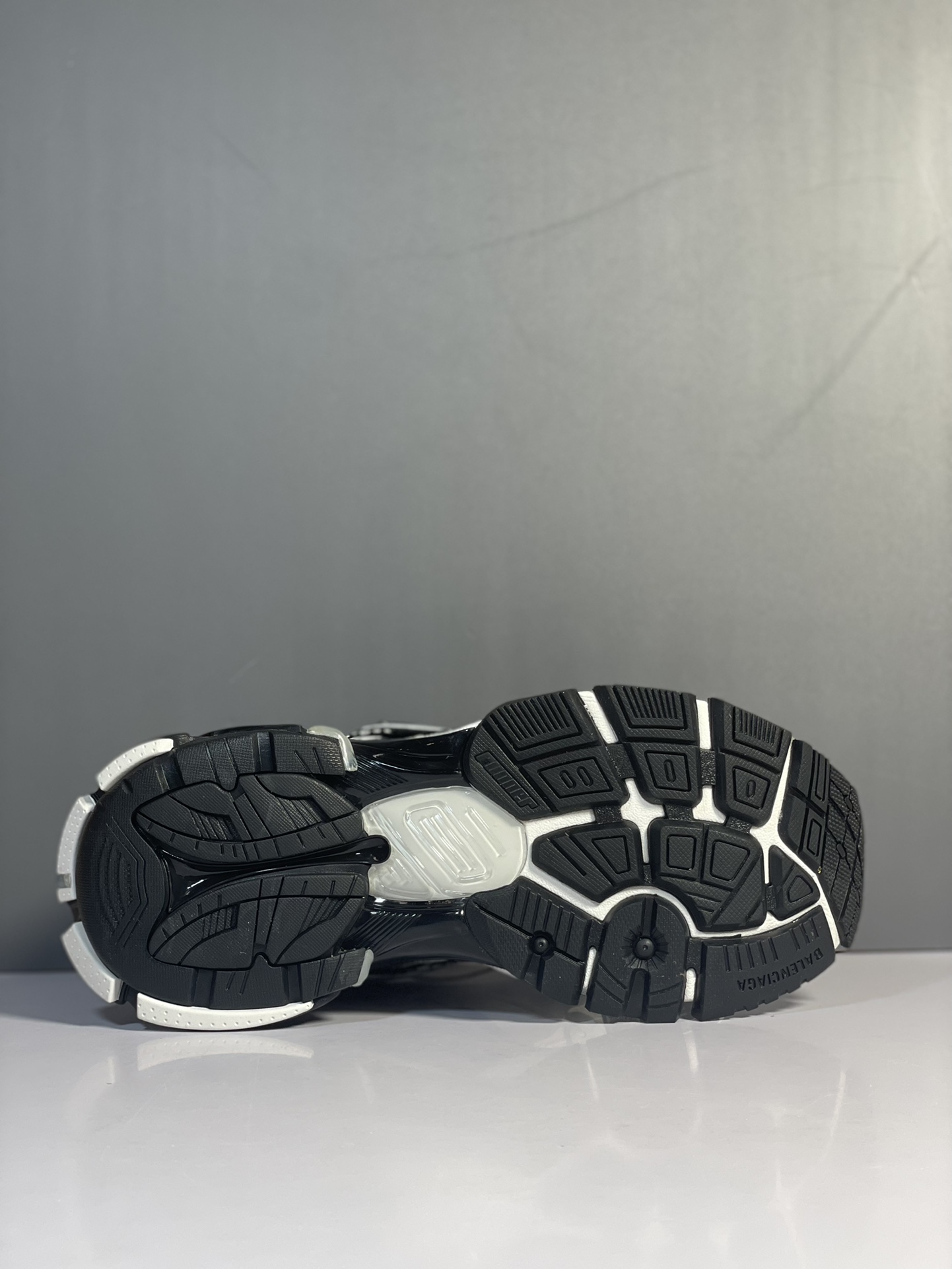 Balenciaga - Image 5