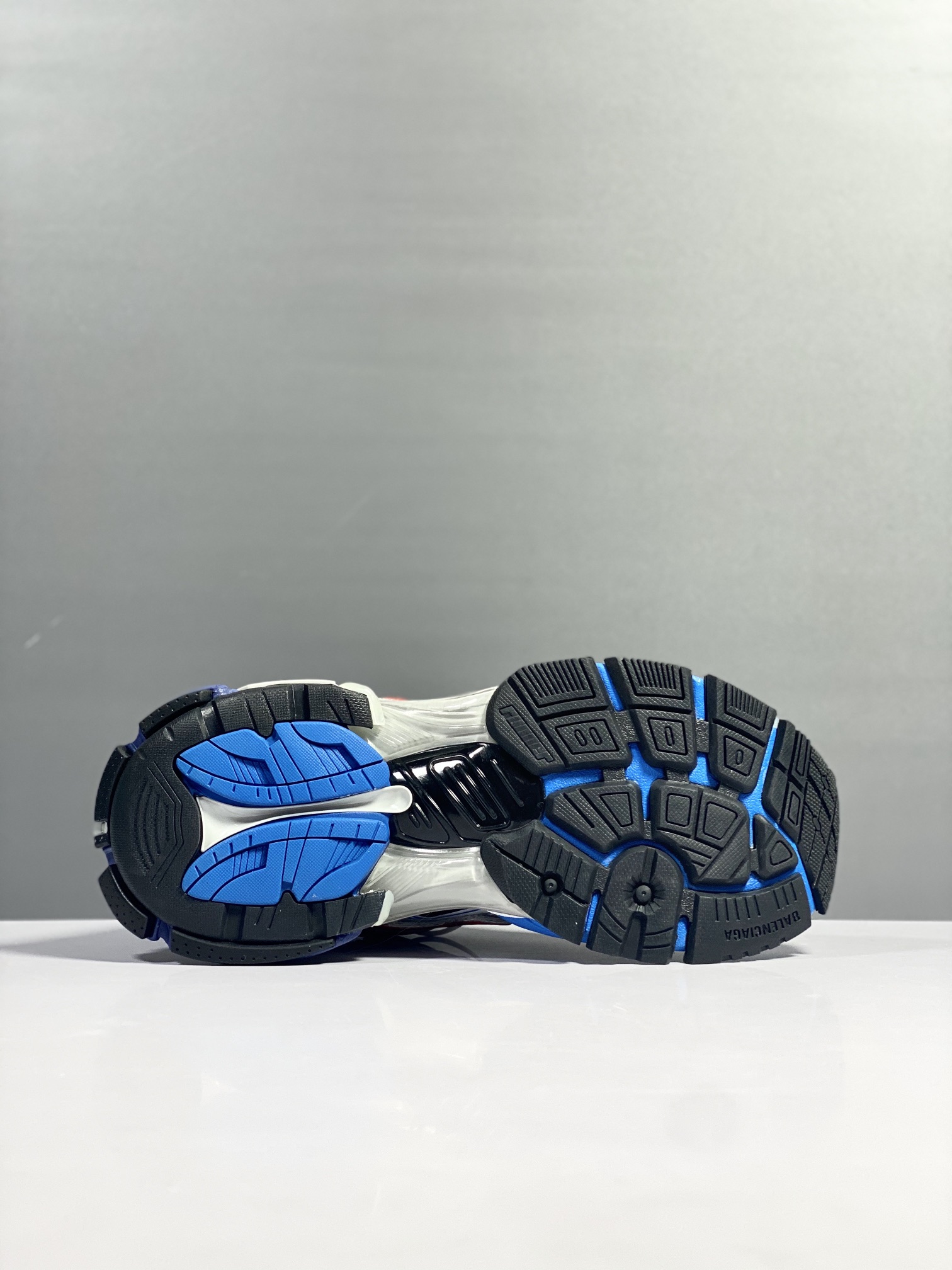 Balenciaga - Image 5