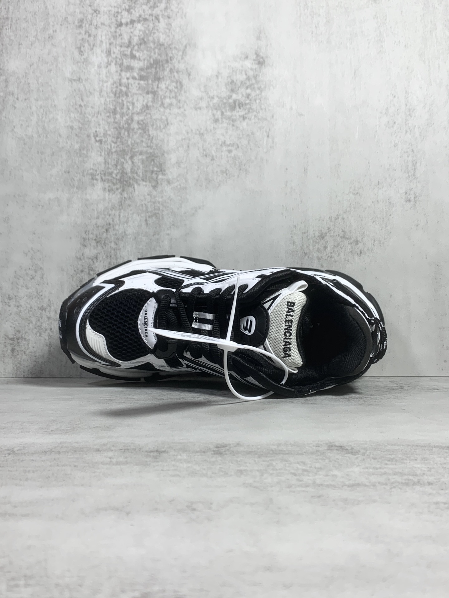 Balenciaga - Image 6