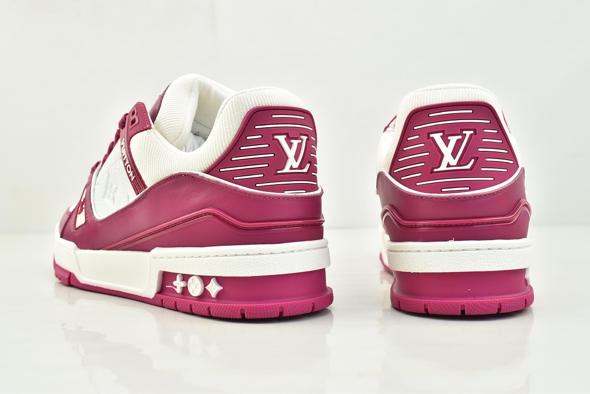 Louis Vuitton - Image 9
