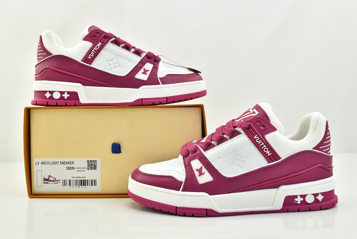 Louis Vuitton - Image 10