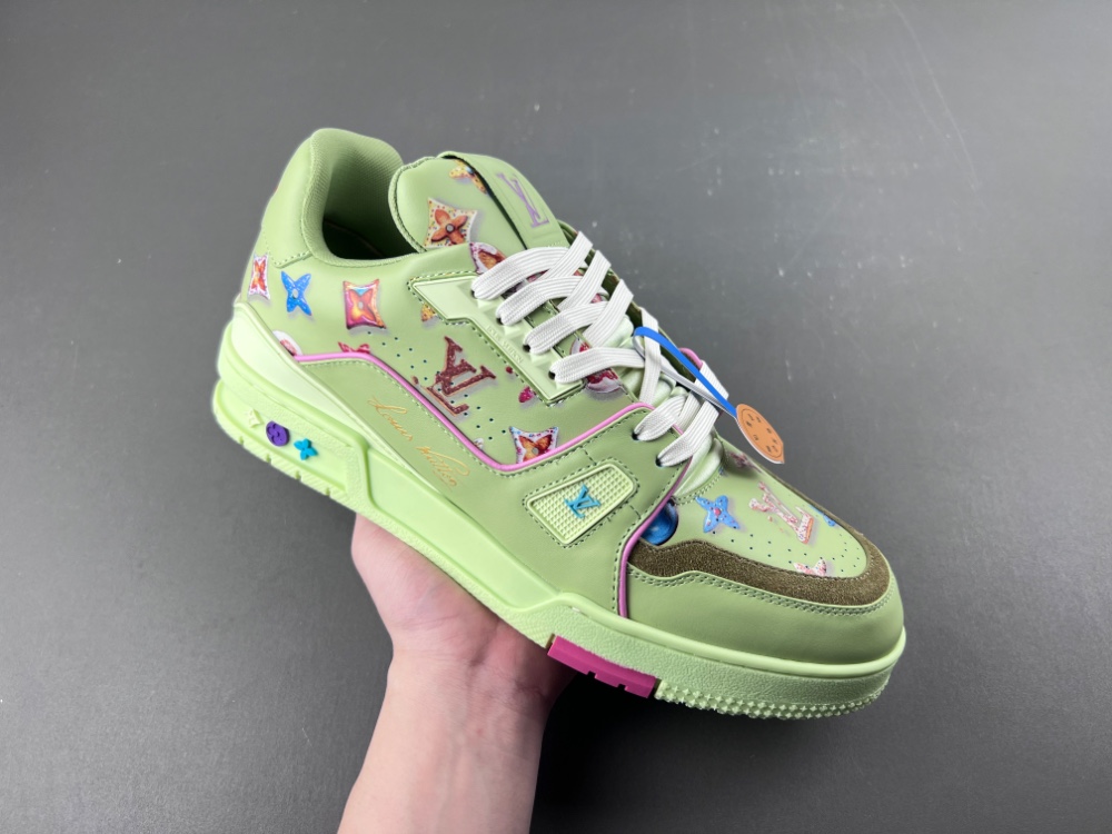 Louis Vuitton - Image 14