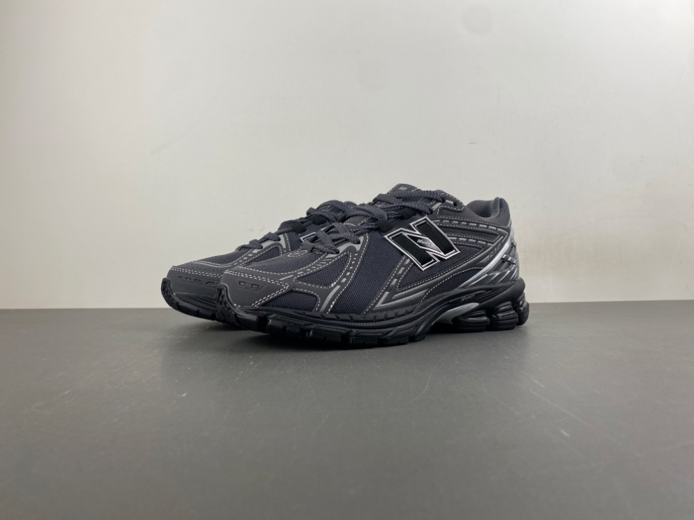 New Balance 1906