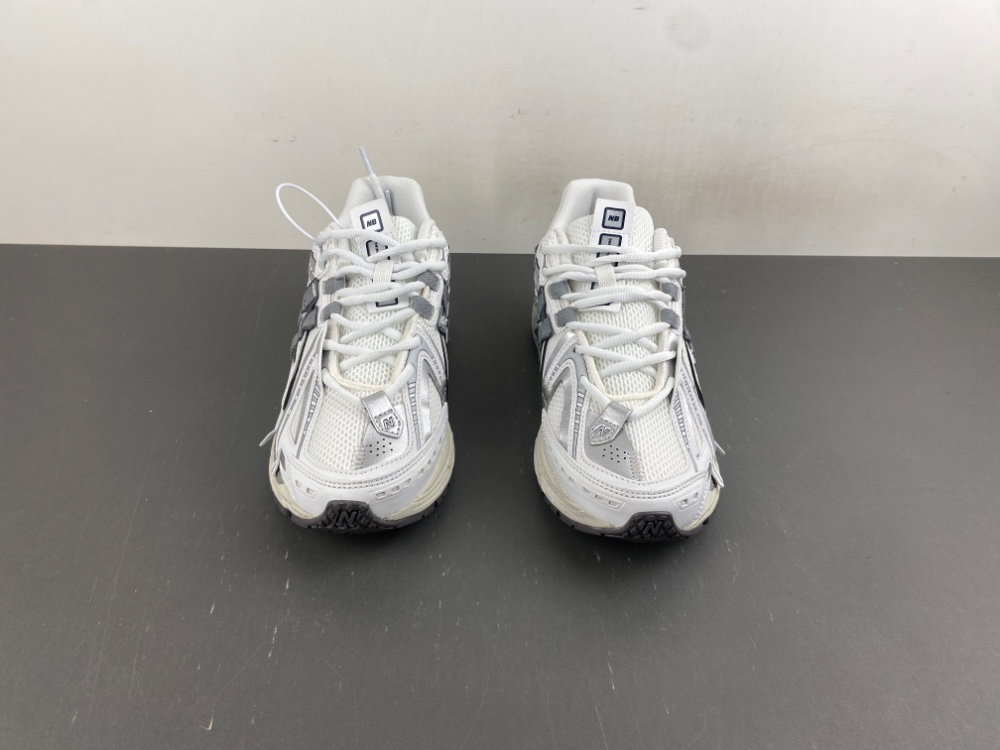 New Balance 1906 - Image 2