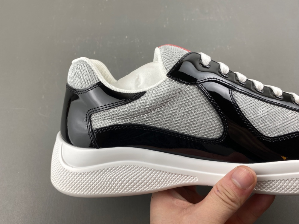 Prada - Image 4