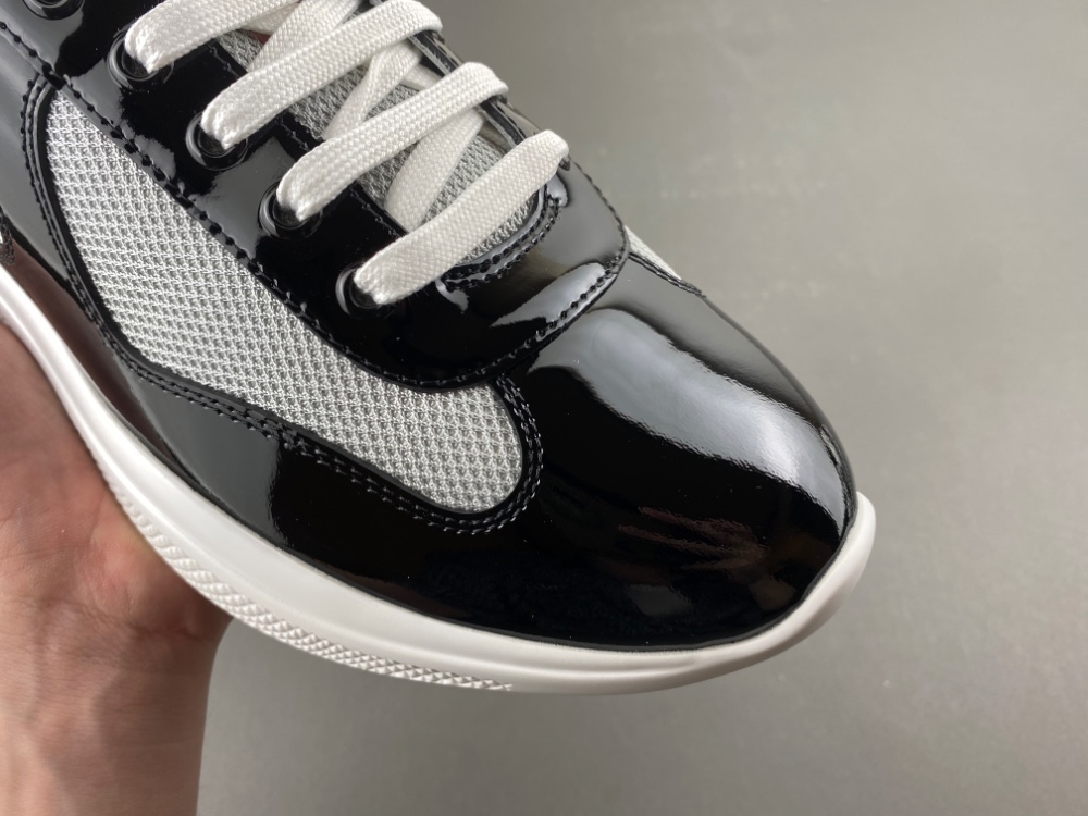 Prada - Image 5