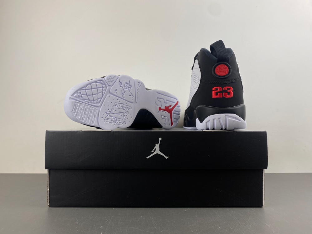 Air Jordan 9 OG “Space Jam” - Image 5