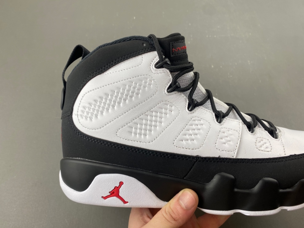 Air Jordan 9 OG “Space Jam” - Image 6