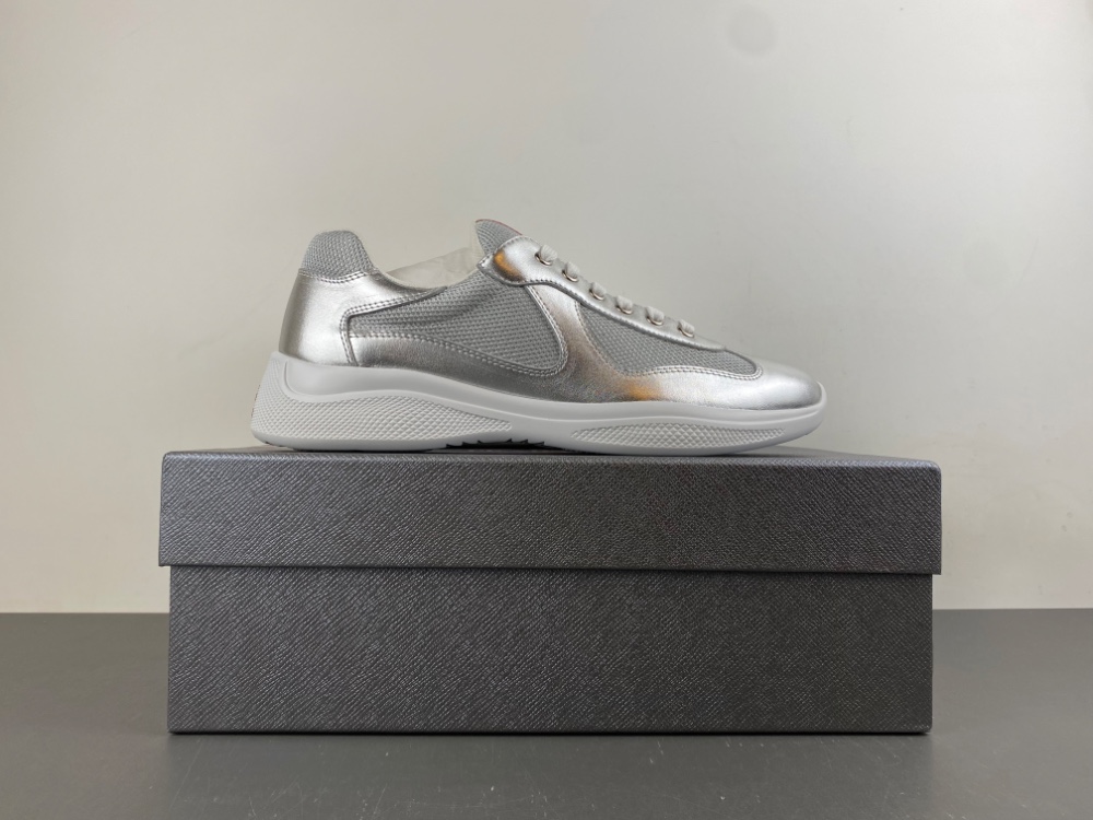 Prada - Image 8