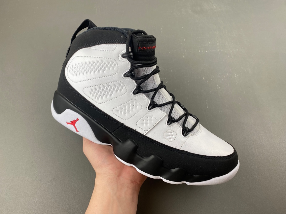 Air Jordan 9 OG “Space Jam” - Image 8