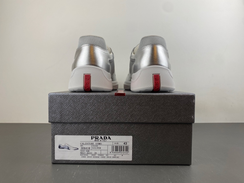 Prada - Image 10