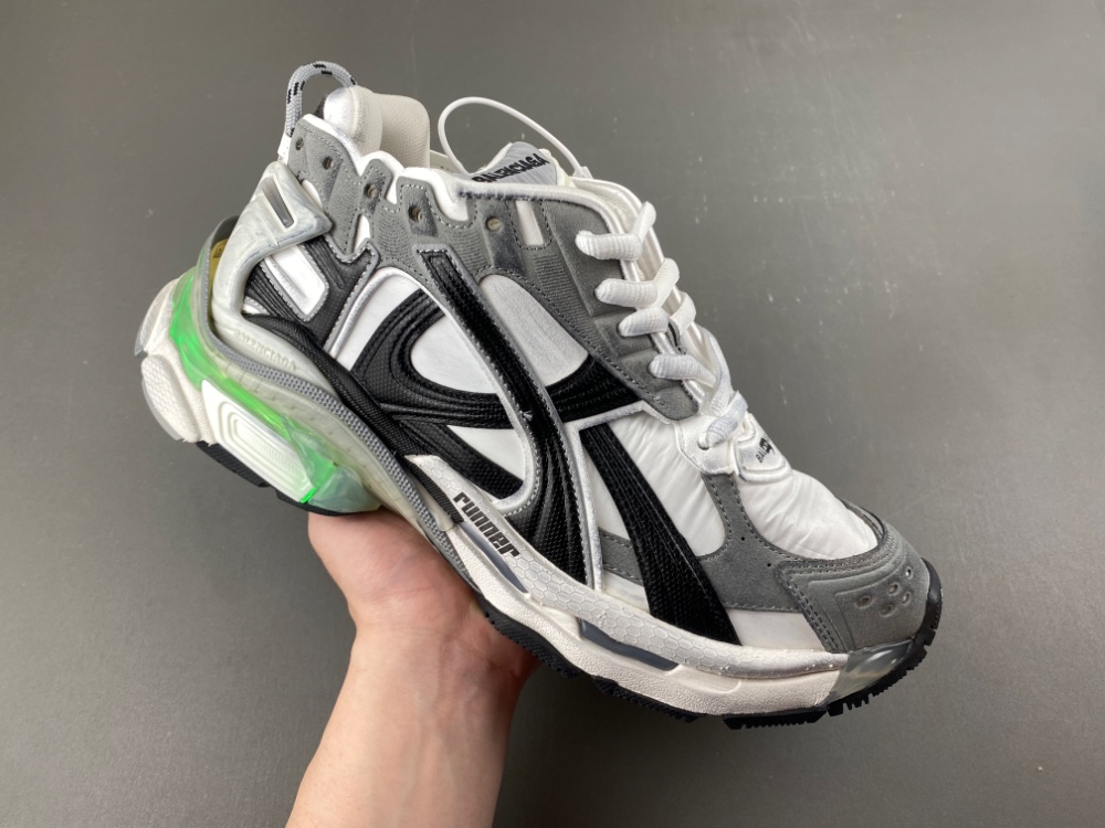 Balenciaga LED - Image 11