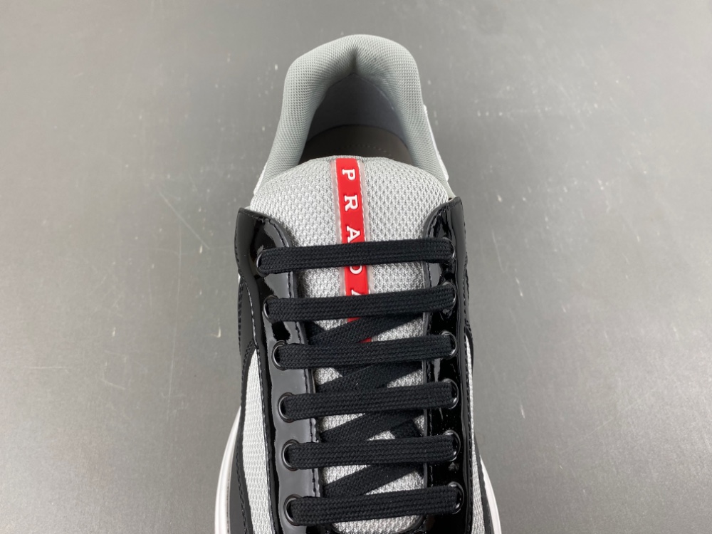 Prada - Image 13