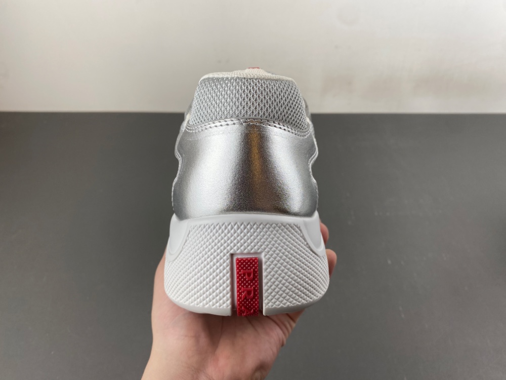Prada - Image 14