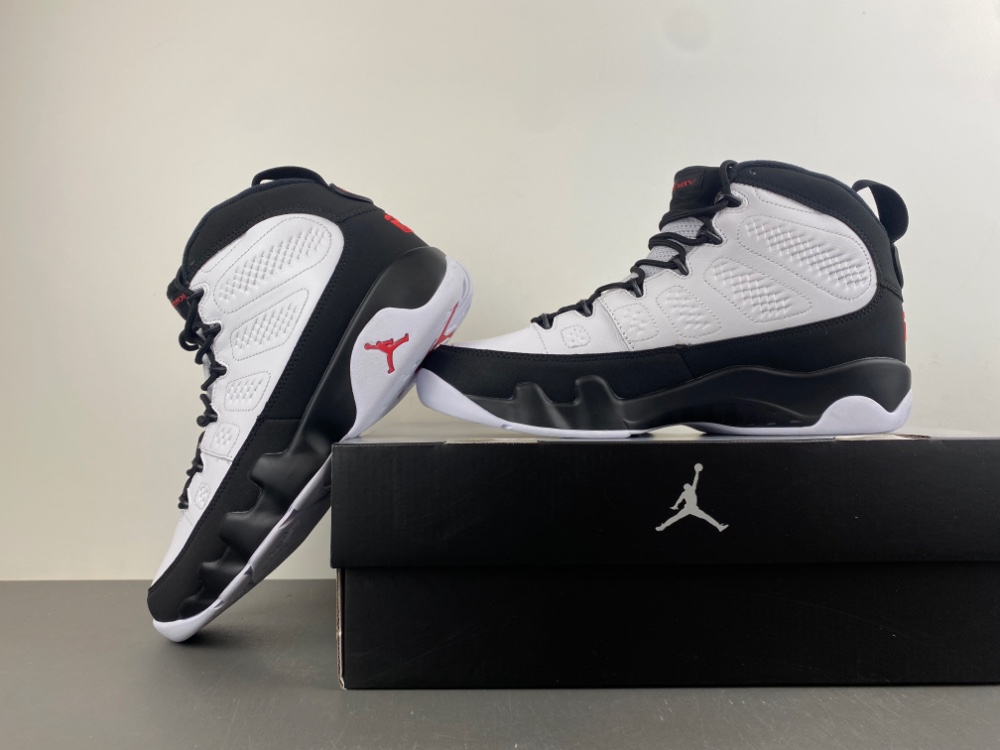 Air Jordan 9 OG “Space Jam” - Image 16