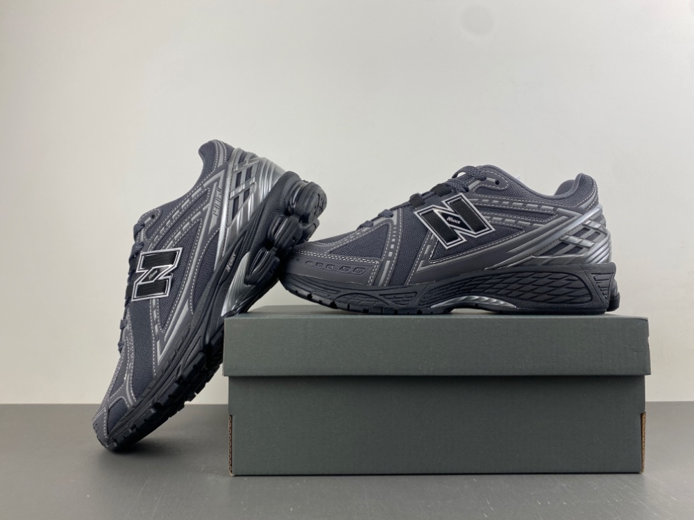 New Balance 1906 - Image 17