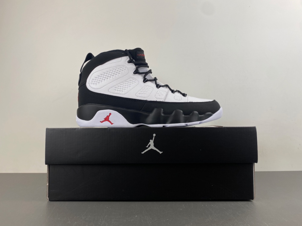Air Jordan 9 OG “Space Jam” - Image 17