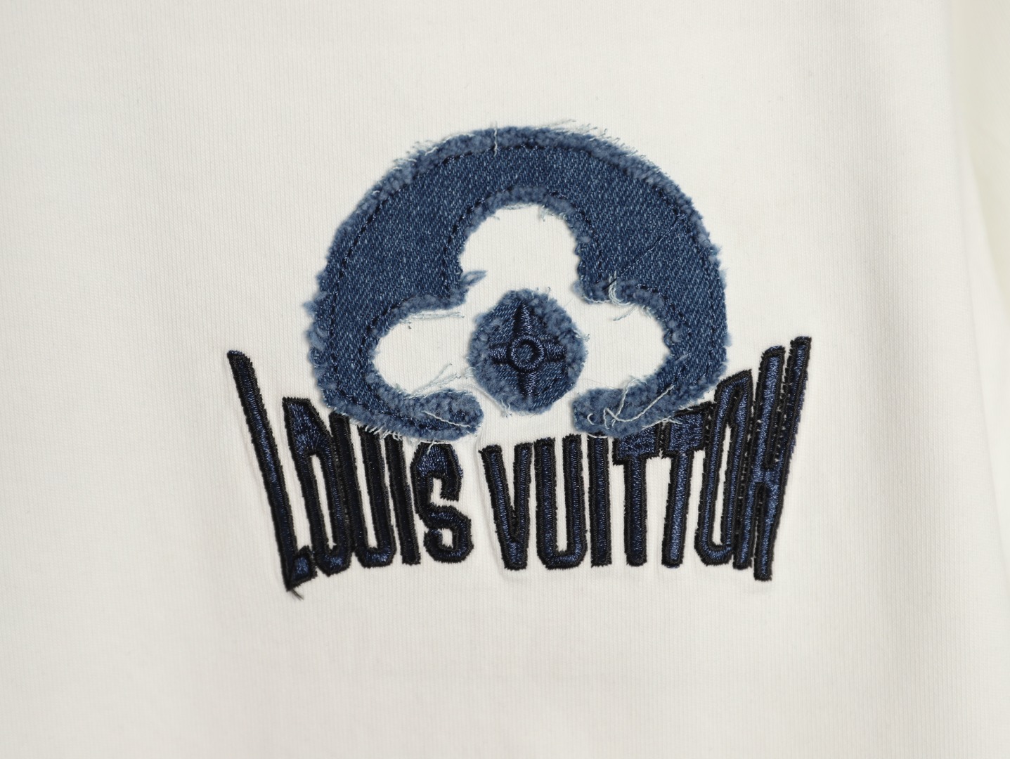 Louis Vuitton - Image 5