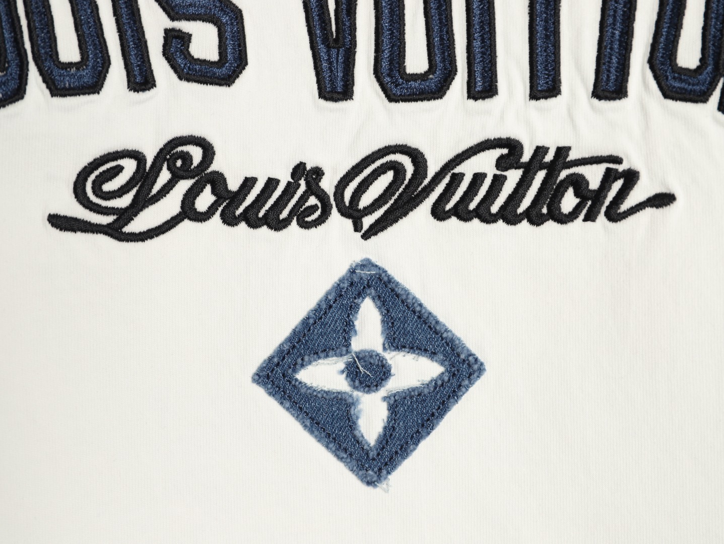 Louis Vuitton - Image 9