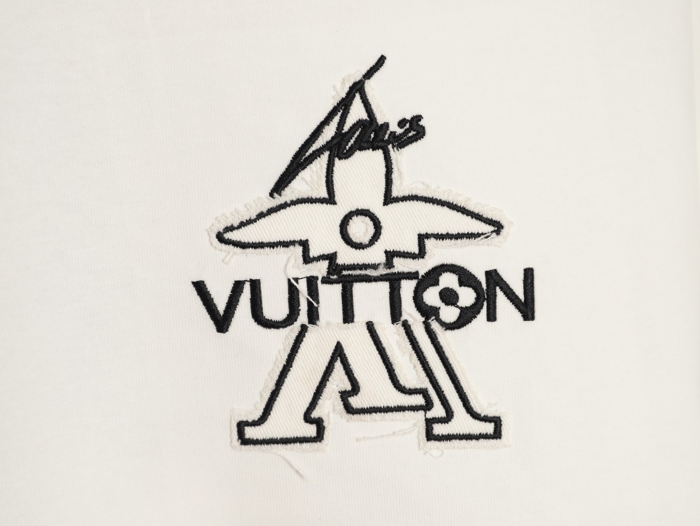 Louis Vuitton - Image 5