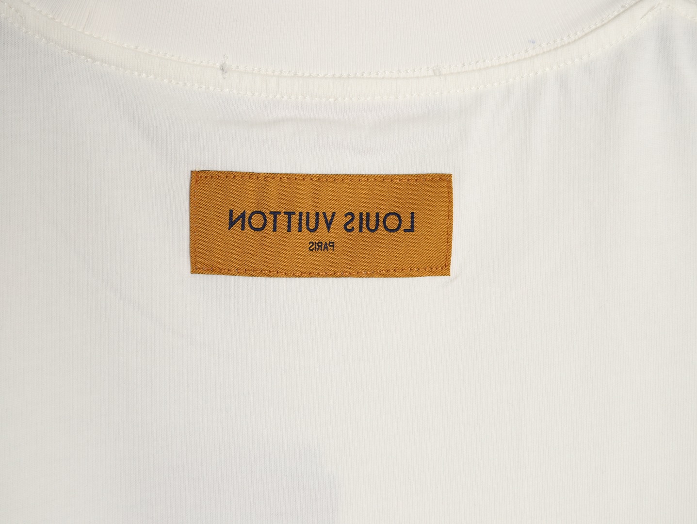 Louis Vuitton - Image 9