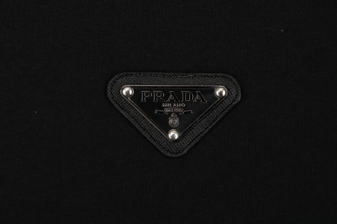 Prada - Image 6