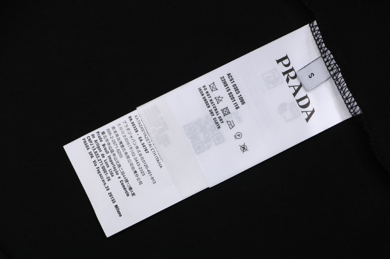 Prada - Image 9