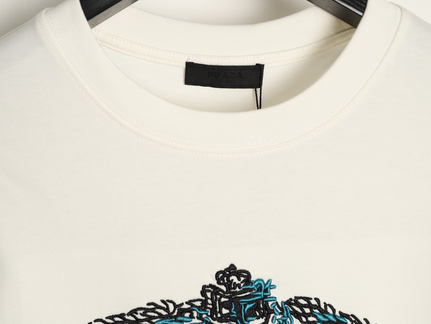 Prada - Image 6