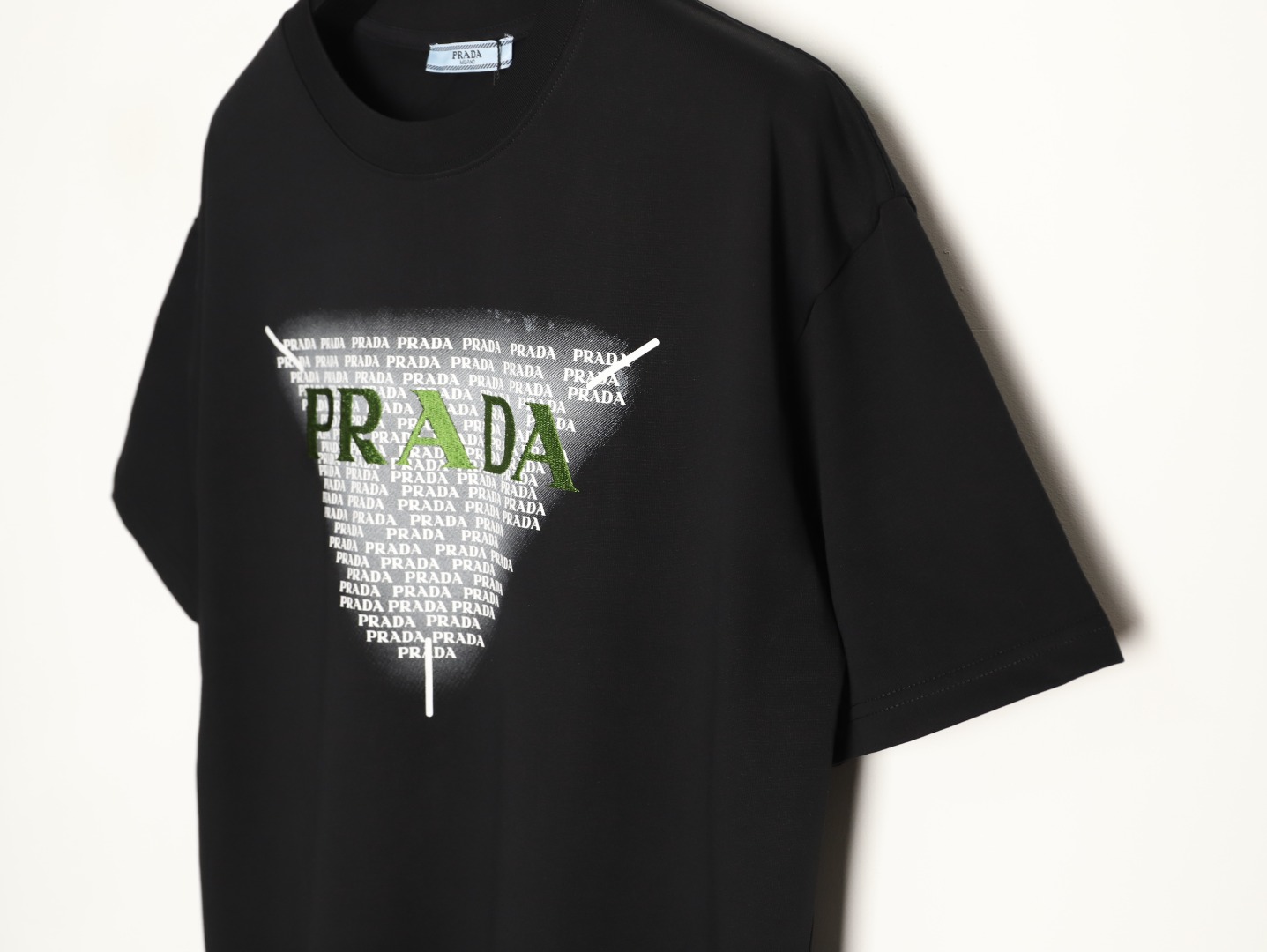 Prada - Image 4