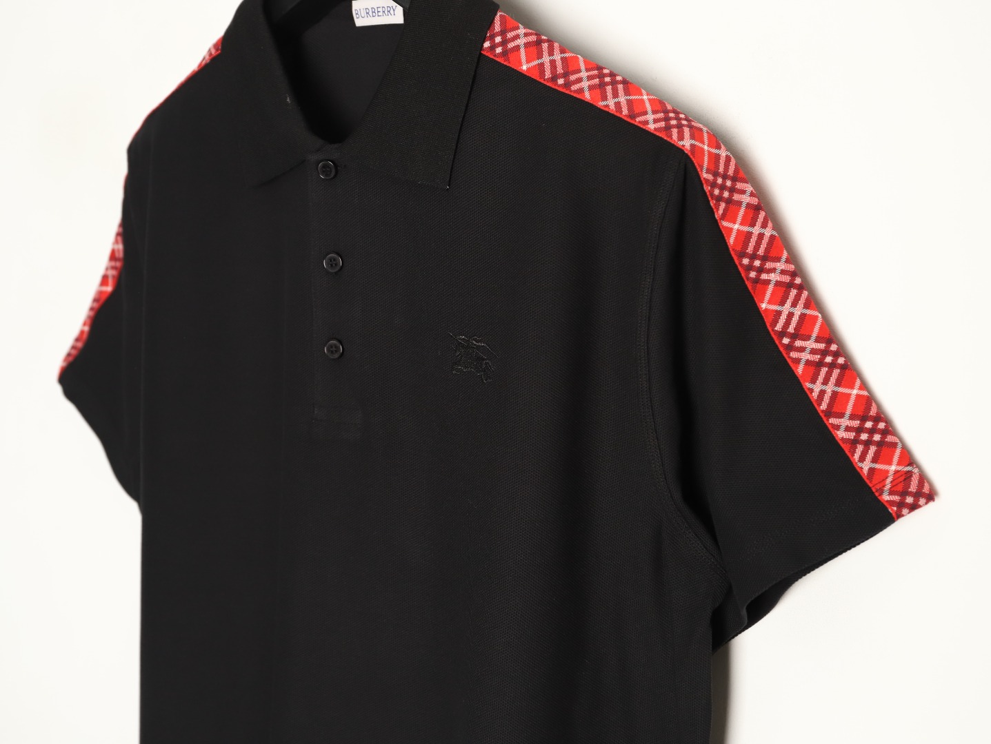 Burberry - Image 4