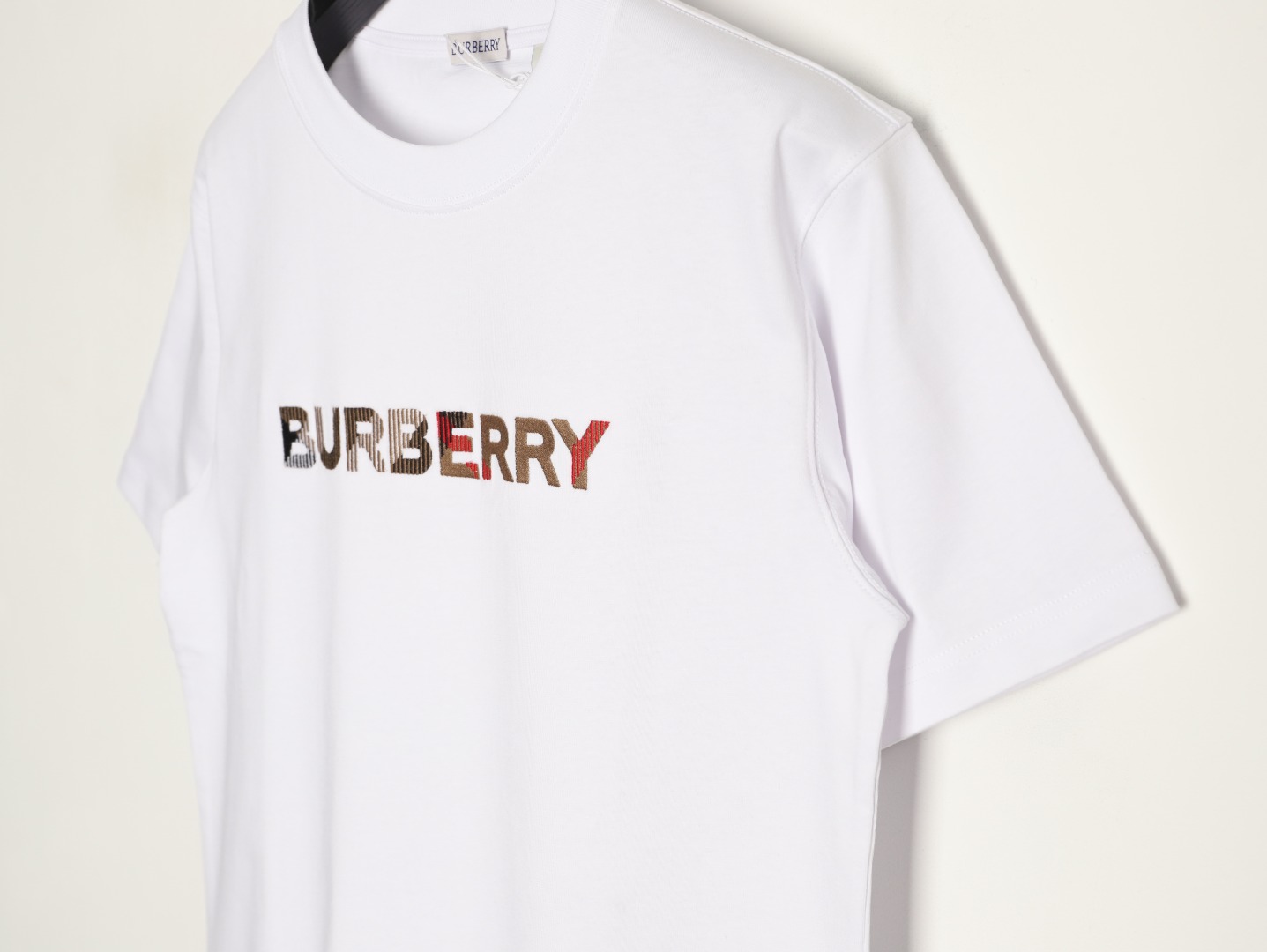 Burberry - Image 4