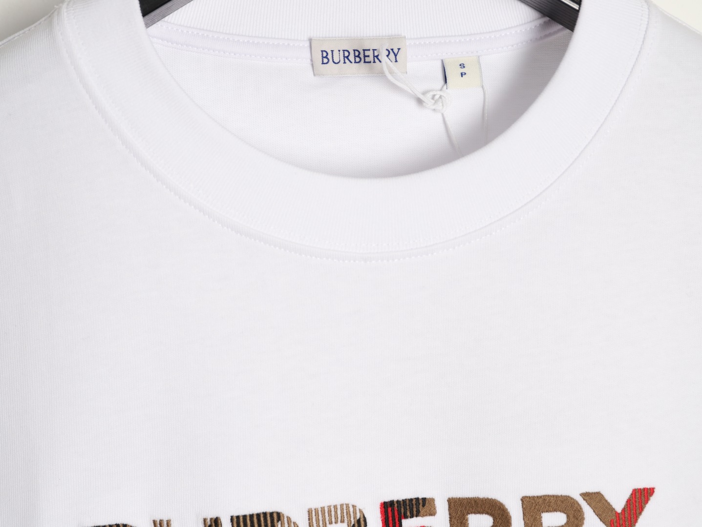 Burberry - Image 6