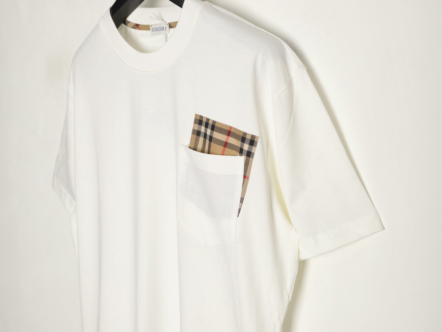 Burberry - Image 4