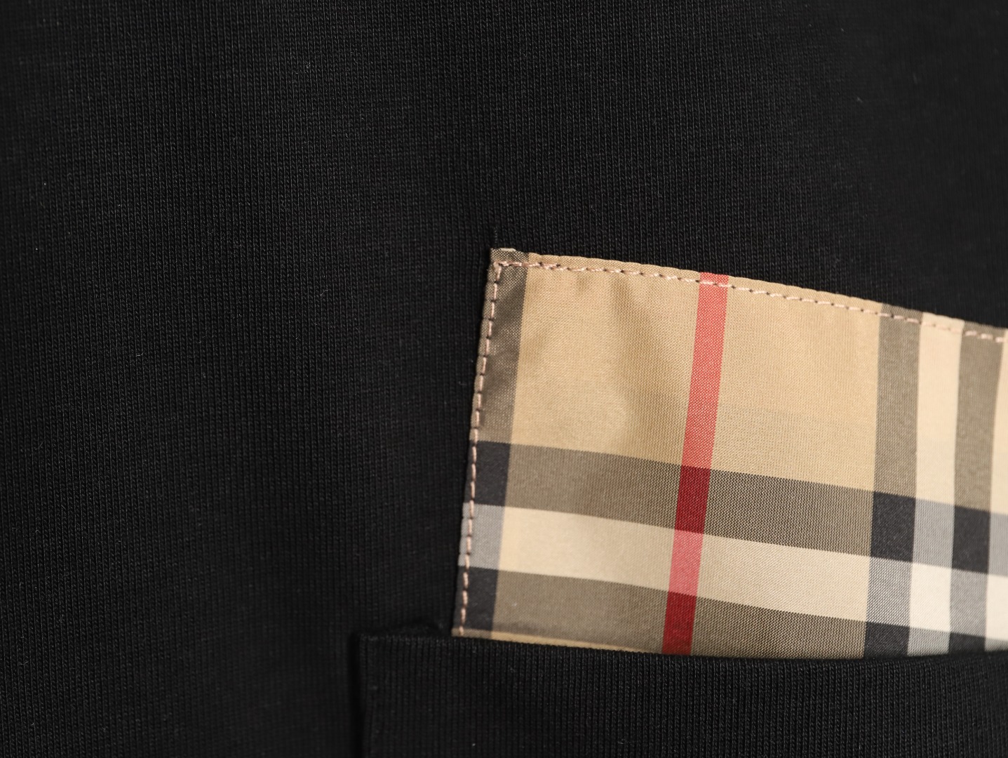 Burberry - Image 7