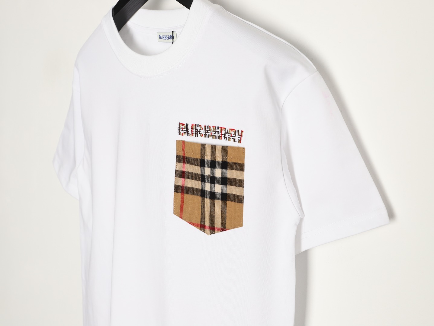 Burberry - Image 4