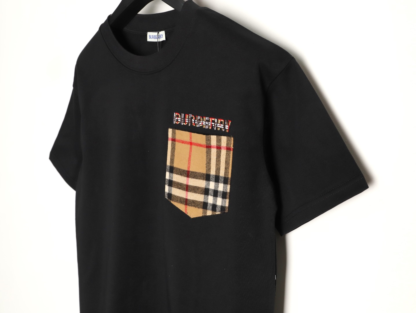 Burberry - Image 4