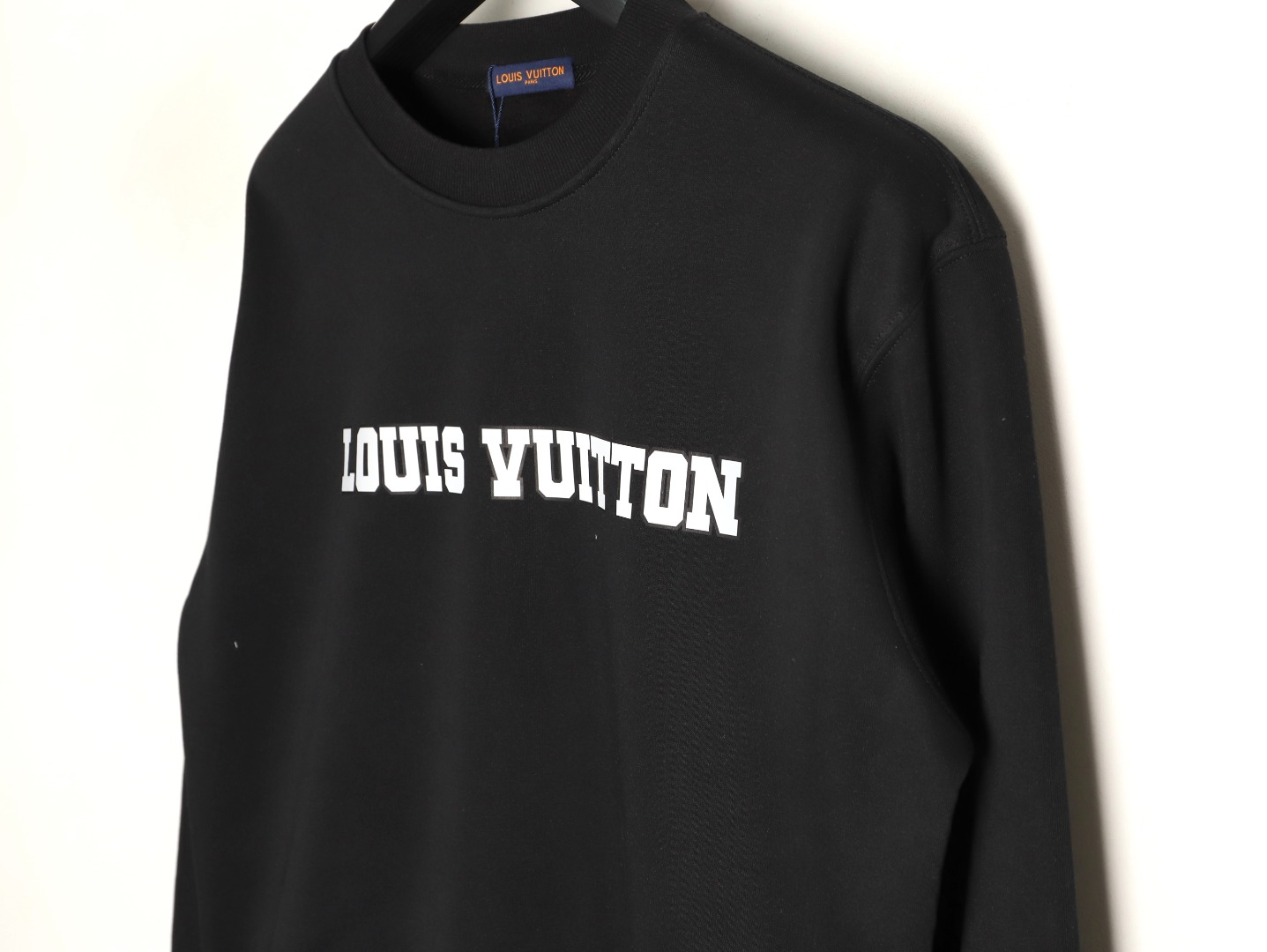 Louis Vuitton - Image 4